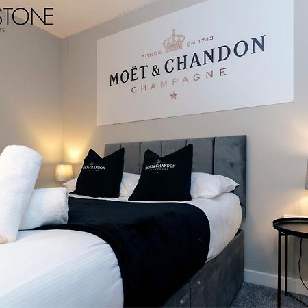 Champagne House - 4 Bed Property Plus 2 Sofa Beds By Bpne Darlington  Exterior foto