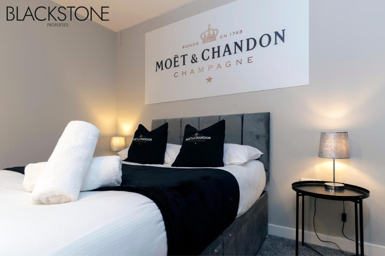 Champagne House - 4 Bed Property Plus 2 Sofa Beds By Bpne Darlington  Exterior foto